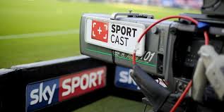 Europameister im fußball für arme! Fussball Live Im Tv Welche Wettbewerbe Wo Gezeigt Werden Bundesliga Champions League Dfb Pokal Kolner Stadt Anzeiger