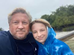 I love AMI, been going for about 30 years since my family lived in  Bradenton. This group can be pretty good too, nice photos, some good  recommendations and posts. But more often