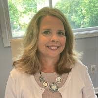 Denise Delisle's Instagram, Twitter & Facebook