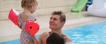Maybe you would like to learn more about one of these? Toni Kroos Eindrucke Aus Dem Dokumentarfilm Kroos
