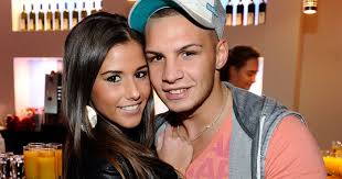 Sarah lombardi denkt da anscheinend ganz genauso. Sarah Engels Pietro Lombardi Seine Oma Zeigt Endlich Alessios Susses Gesicht Lombardi Gesicht Pietro Und Sarah