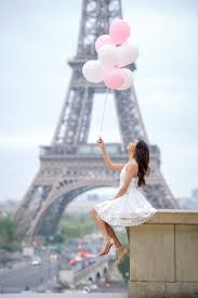 Beautiful Girl In White Dress Holding Pink Balloons By The Eiffel Tower Paris Pictures Paris Photos Eiffel Tower Photography