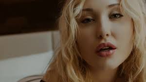 Hayley amber hasselhoff (born august 26, 1992) is an american actress and model. The Perfect Curvy Lookbook Hayley Hasselhoff Plus Size Curvy Outfit Youtube