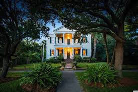 Located on 1.24 acres in fountain inn, this beautiful home boasts of 6 bedrooms and 3 bathrooms in the main home with an additional bedroom and bathroom with a separate entrance above the 2 car garage with brand. Old Houses For Sale In Sc Old House Dreams