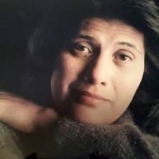 Ellen Torres's Instagram, Twitter & Facebook