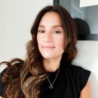 Natasha Melo's Instagram, Twitter & Facebook