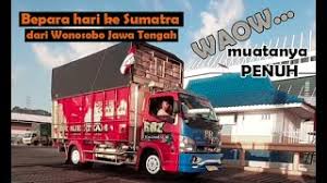 Ngobrol ngalor ngidul,buka bukaan besaran gaji jadi sopir truk vs gaji sopir bus.kali ini cak ikin ada tamu dari guys.ini merupakan. Bawa Cabe Terlambat Sampe Pasar Di Marahin Flixify