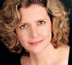 Kristin Sutherland's Instagram, Twitter & Facebook