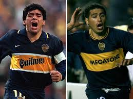 Los argentinos juan román riquelme (23ro.), diego maradona (24to) y gabriel batistuta (35to.) figuran en el escalafón publicado por un medio inglés sobre los 50 futbolistas más completos y. Maradona Riquelme E La Statua Perche Per I Tifosi Del Boca Juniors Juan Roman E Superiore Anche Al Pibe Corriere It