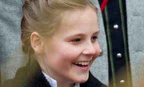 Hun er nummer to i arverekken til den norske tronen. H K H Prinsesse Ingrid Alexandra Tenner Ol Ilden Pa Lillehammer