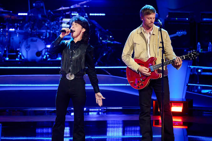 Brayden Howell and Cade Mower Music bring all the feels with "Wondering Why" by The Red Clay Strays. , #TheVoice Mondays on NBC and next day on Peacock. | The Voice | Facebook
