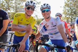 Almeida finished fourth at last year's giro after leading the race for 15 days. Remco Evenepoel E Joao Almeida Revelam Que Grande Volta Planeiam Atacar Em 2021 Camisola Amarela