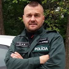 Niekedy potrebuje pomôcť sebe, niekedy svojim blízkym a niekedy niekomu policajne pripady slovenske serialy from www.slovenskeserialy.sk. Postavy Policajti V Akcii Skandalozne Pripady Joj Sk Stranka Ktora Sa Da Pozerat