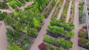 Karl ploberger zeigt, wie sich die gärten. Baumschulen Gartenland Wohlhuter Ihr Grunes Gartencenter In Gundelfingen Donau