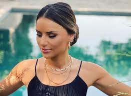 Μαζί της θα είναι ο λάμπρος κωνσταντάρας, ε H Elenh Tsolakh Mila Gia Ton Syzygo Ths Kai Dhlwnei Etoimh Na Apokthsei Paidi