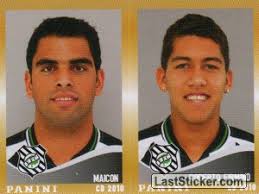 Figueirense futebol clube, mais conhecido como figueirense e popularmente como figueira, é um clube de futebol brasileiro da cidade de florianópolis, capital do estado de santa catarina. Sticker 430 Maicon Roberto Firmino A B Panini Campeonato Brasileiro 2010 Laststicker Com