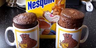 Realiser Un Gateau Au Chocolat En Quelques Minutes Seulement Cuisson Incluse En 2020 Gateau Tasse Gateau Chocolat Recette Cuisine Facile