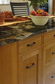 Handmade minimalist solid oak pull handleideal oak kitchen handle or wood cabinet pull. Pin By Linda Moss On Decor Ideas Oak Kitchen Kitchen Design Kitchen Cupboards Paint