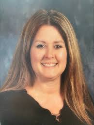 Christy Earl's Instagram, Twitter & Facebook