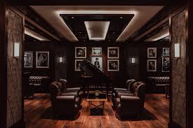 Many of the tracks are from new releases and we are constantly on the lookout for exciting new artists and recording labels. Al Maha Jazz Lounge Al Bustan Palace A Ritz Carlton Hotel