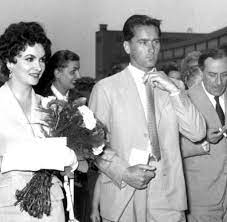 18 x 24 this photographic print is. Eheschwindel Gina Lollobrigida 85 Die Verkaufte Braut Welt