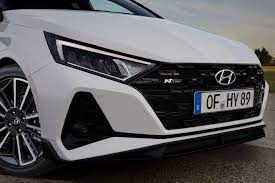 ¿te gustan los urbanos de aspecto deportivo? 2021 Hyundai I20 N Line Has Sporty Looks And A 1 0 Liter With 118 Hp Carscoops
