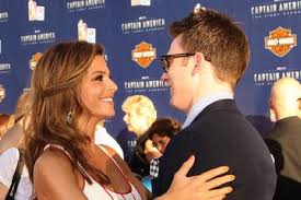 Her parents are greek and she speaks greek fluently. Maria Menounos And Chris Evans Dating Gossip News Photos