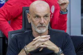 Formazioni Milan-Cagliari, Pioli cambia tutto: la decisione che sorprende i  tifosi
