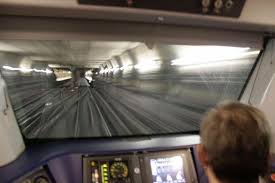 Sindicatul de la metroul bucureștean a decis marţi să amâne declanşarea grevei generale până după o primă întâlnire cu noul ministru al transporturilor, informează uslm tribunalul bucureşti a declarat nelegală greva de avertisment declanşată de uslm în data de 15 noiembrie 2018, pe motiv că. Dcbusiness Ro