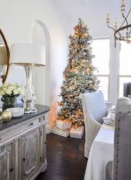 Christmas eve is a great time to gather and have dinner with family. Elegant Traditional Christmas Dining Room By Decor Gold Designs