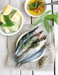 Les Amandes Un Aliment Riche En Fer 10 Aliments Riches En Fer Qui Donnent La Peche Elle A Table En 2020 Aliments Riches En Fer Alimentation Et Sante Sardines