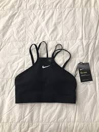 New Women S Nike Indy Sports Bra Size Xs Cute Sport Bra With Pads It S A Xs Looks Small Cute Design On Back Sports Bra Nike Sports Bra Sports Bra Sizing