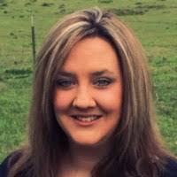 Gina Thibodeaux's Instagram, Twitter & Facebook