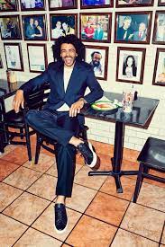 Daveed Diggs Profile – The Hamilton Star Is the Most Charismatic Person in  the Room