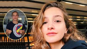 2019 avrupa oyunlarında 51 kilo boksta altın madalya alarak şampiyon olmuş genç sporcumuz. Buse Naz Cakiroglu Avrupa Boks Sampiyonu Youtube