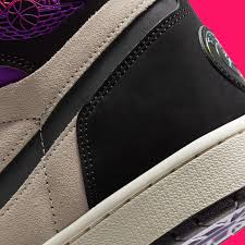 Like the player who wore them, the air jordan 1 is a revered and unforgettable legend. Psg Air Jordan 1 Zoom Cmft Db3610 105 Release Date Sneakernews Com
