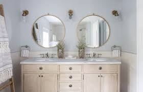 This is one of my favourite makeovers yet! 20 Modern Farmhouse Bathroom Ideas