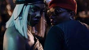 tiwa savage: spellz on the beat tiwa savage on this one eyeh wizkid e yo wamama make you yarn am as the thing go wizkid: this kind thing i never see oh my pressure dey high, calm me down oh. Tiwa Savage Ft Wizkid Spellz Ma Lo Official Music Video Youtube