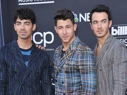 Feb 22, 2010 · seriously, it depends on the situation. Jonas Brothers Fun Facts And Things You Probably Didn T Know