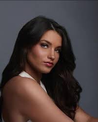 Centre's Snowden a pageant winner, model