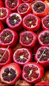 Pomegranates With Amazing Different Red Colors Saveh Iran Fruits Et Legumes Tous Les Fruits Bonne Alimentation