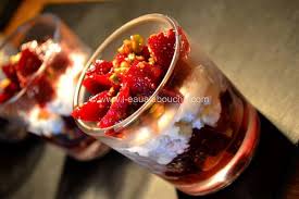Verrines A La Betterave Marinee A L Huile De Noix Chevre Pistache L Eau A La Bouche Betteraves Marinees Betterave Nourriture Delicieuse
