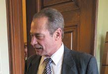 Ex-Polaroid executive leaves $150 million to alma mater