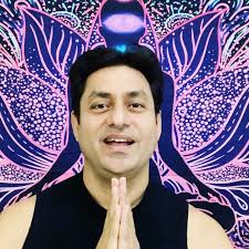 This Maha mantra is very useful for healing and nourishment. It is called  Maha Mritunjaya Mantra, invokes of #LordShiva, Mantra: Oṃ tryámbakaṃ  yajāmahe , Sugandhíṃ puṣṭi-vardhánam, Urvārukam íva ...