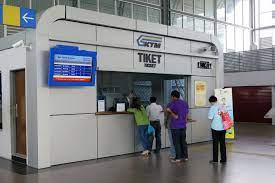 The station serves as both a stop and interchange for ktm komuter, ampang line, and the express rail link's klia transit trains. Bandar Tasik Selatan Ktm Station Klia2 Info