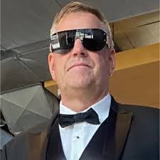 Dean Couch's Instagram, Twitter & Facebook