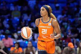 Sun's DiJonai Carrington takes defense 'personally', flashes versatility  vs. Mercury - masslive.com