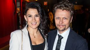 If you have the appropriate software installed, you can download article citation data to the citation manager of your choice. Jill Johnson Om Skilsmassan Jag Forlorade Mig Sjalv