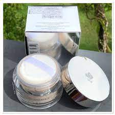 Unlike teint miracle liquid foundation which gave an inner glow that was subtle, and without any obvious sparkling elements, lancome teint miracle loose powder went slightly overboard with the. à¸‹ à¸­à¸— à¹„à¸«à¸™ Lancome Teint Miracle Translucent Loose Powder 02 Natural Beige 15g Zara Beauty Review