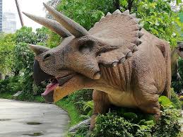 Fabrosaurus (possibly same as lesothosaurus). Twin Horned Something Saurus Sorry Forgot The Name P Picture Of Dinosaur Planet Bangkok Tripadvisor